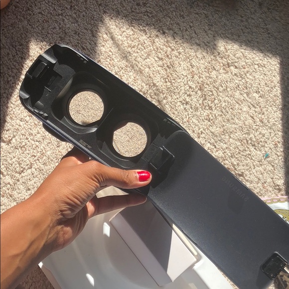 BRAND NEW Samsung Gear VR Make me a offer! Must go - Picture 4 of 5